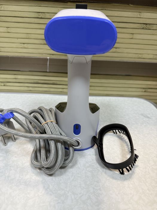 Вертикална парна ютия Russell Hobbs