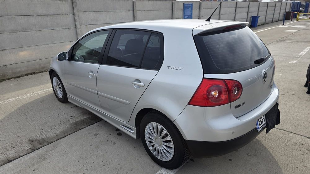 Vw. Golf 5 Tour,An2007,1.6 Mpi,102Cp,Climatronic,Încălzire,Pilot,Comp.