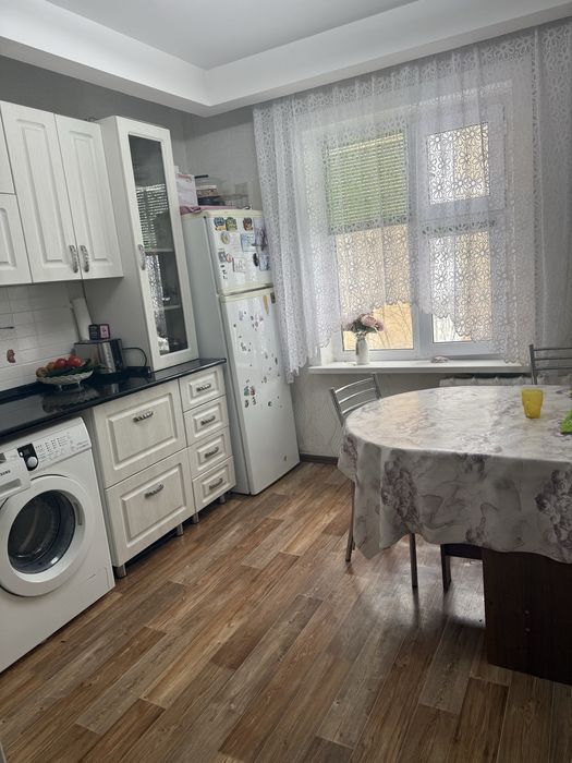 Сдаётся квартира по месячно