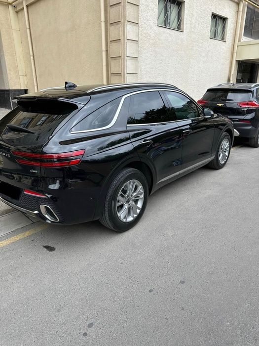 Genesis GV70 2023.yil
