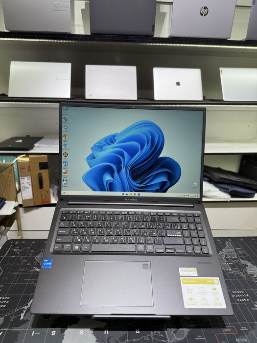 Asus VivoBook 1605 i5-13/8/512/16.0