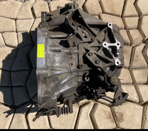 Скоростна Кутия за Тойота Корола Версо/2.2 D4D 136кс 04-08г