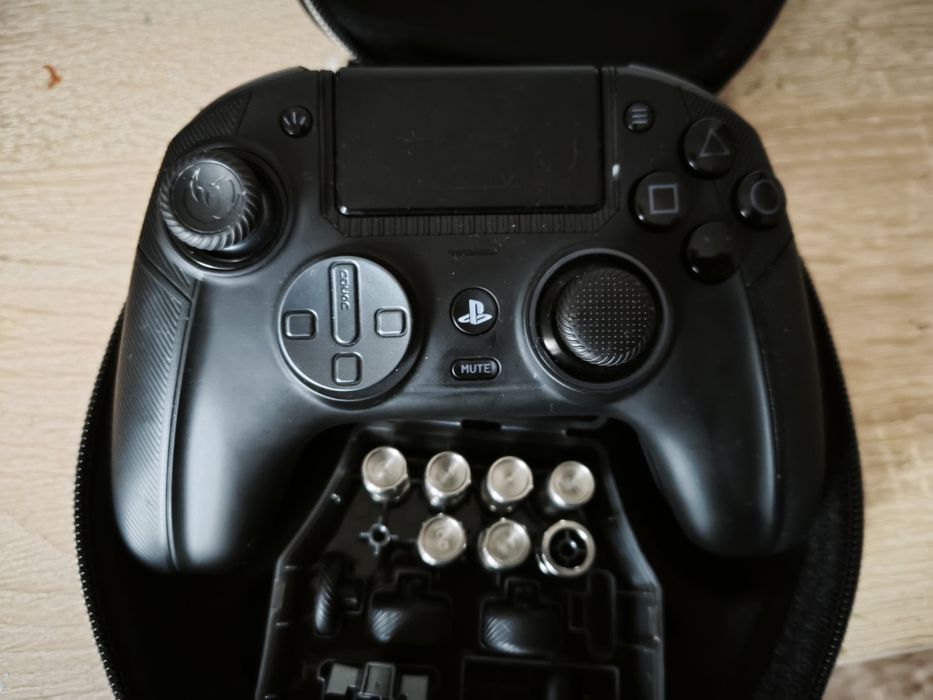 Controller ps5 maneta PlayStation 5 PC PS4 nacon revolution 5 pro