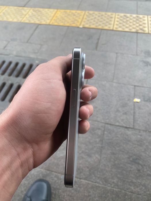iPhone 15 pro 256gb