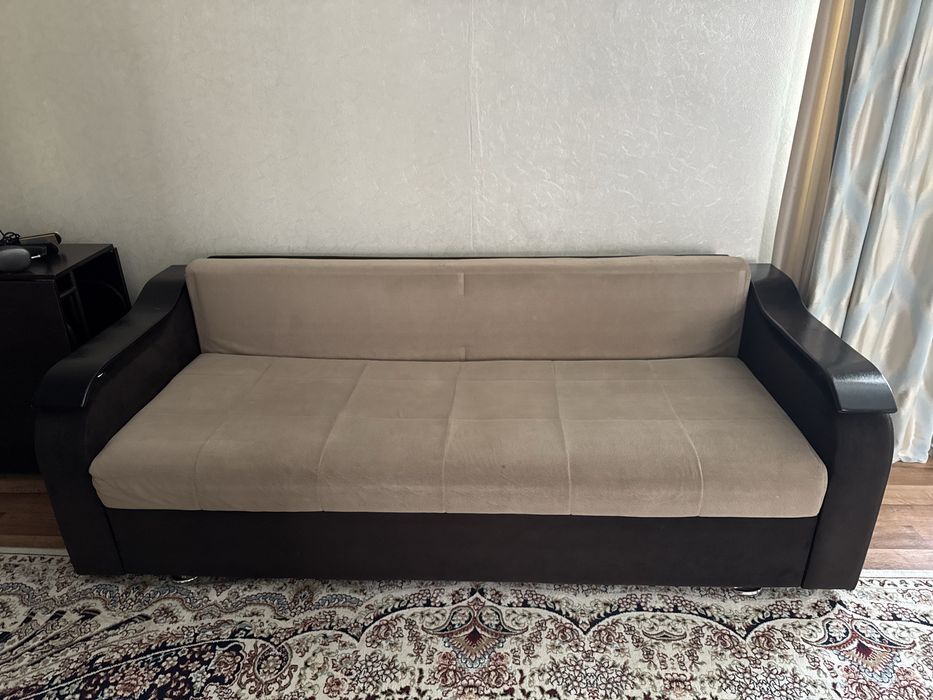 раскладной диван.