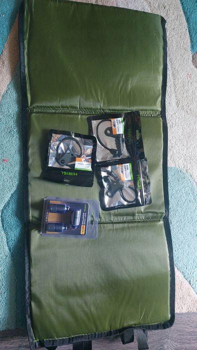 Vând set de 3 conectori magnetici plus penar monturi hirisi si saltea