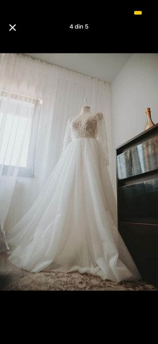 Vand rochie de mireasa