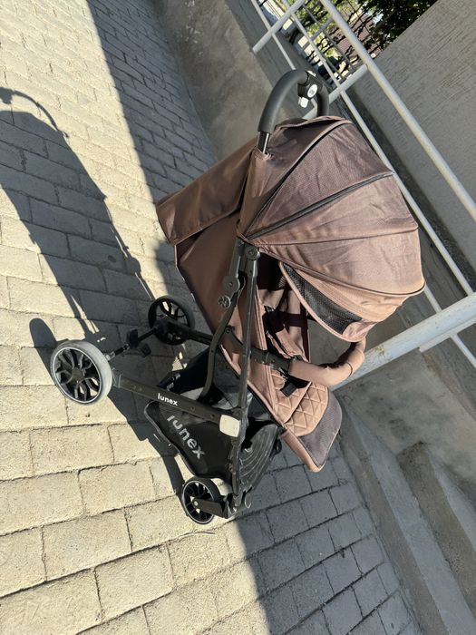 Продам коляски в иделаьном состояний