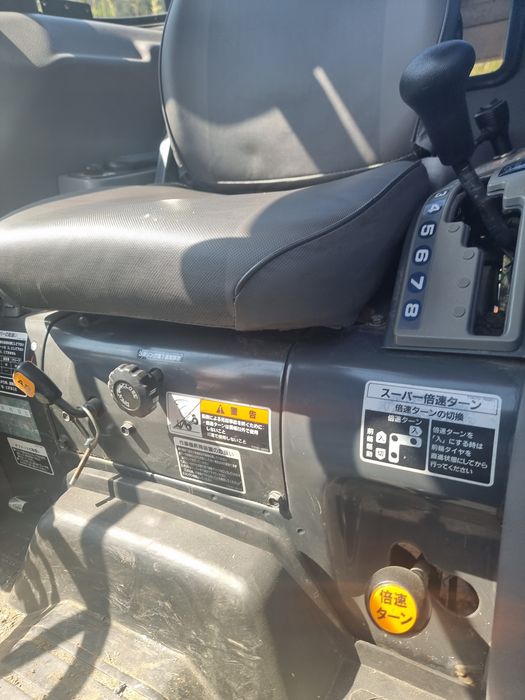 Трактор кубота 32 коня 4x4