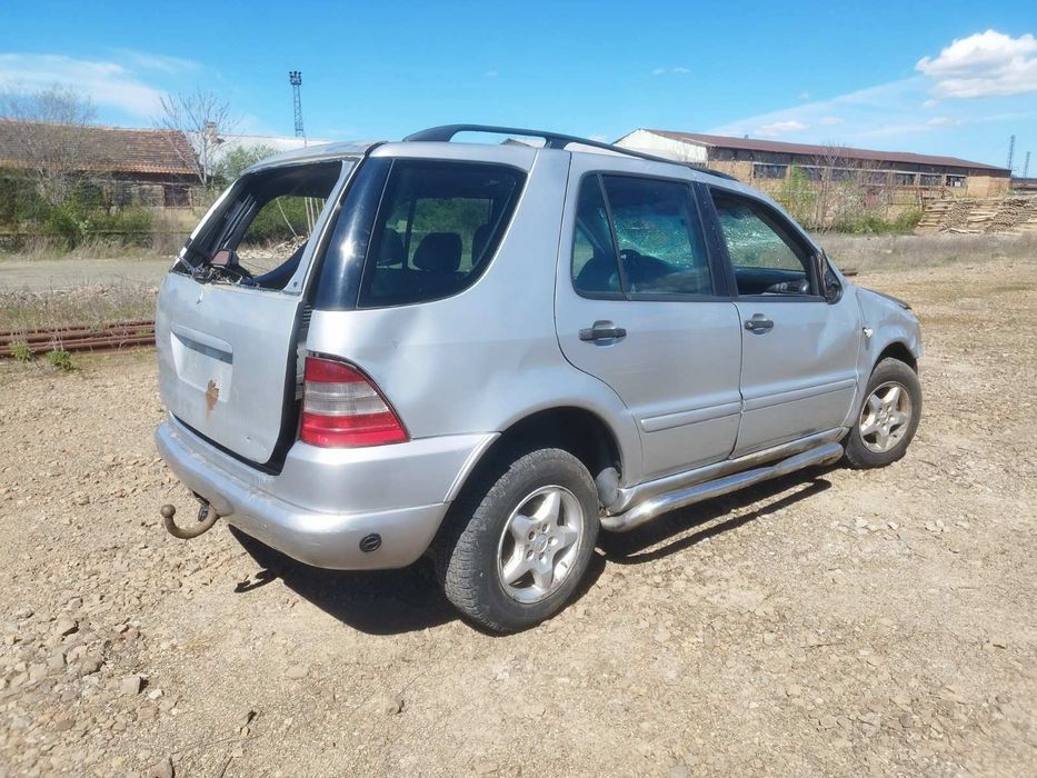 Mercedes Benz ML 230