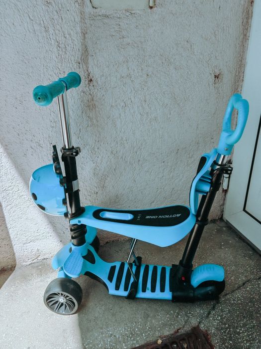 Vand bicicleta cu roti ajutătoare/bicicleta fara pedale/motorete plastic/trotineta 3 in 1