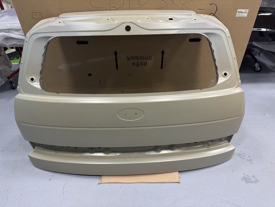 Крышка багажника santa fe