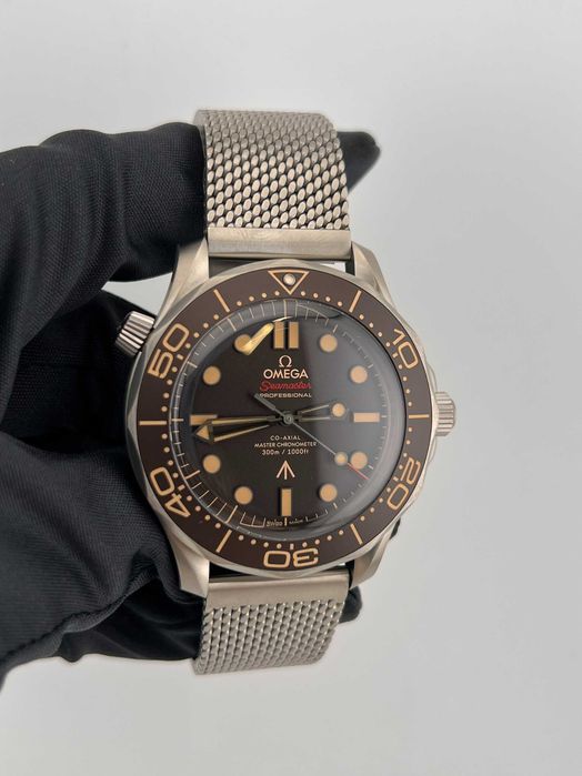 Наручные часы Omega Seamaster 007
