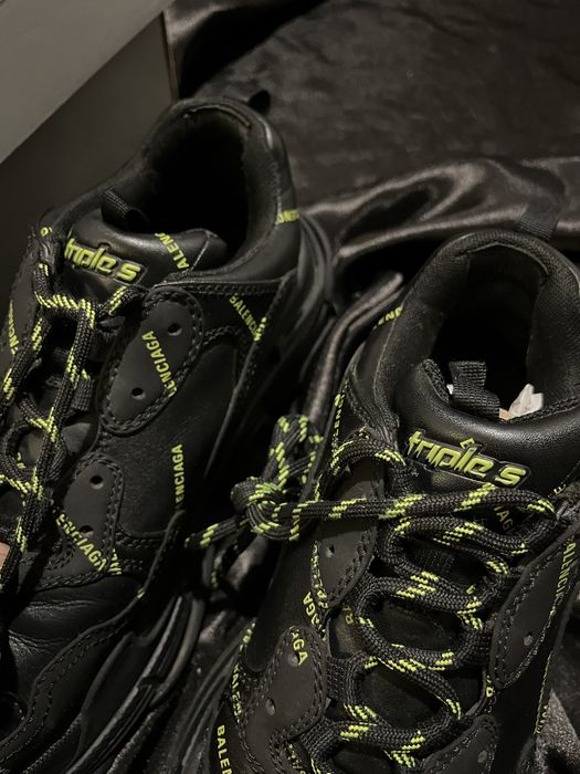 Balenciaga Triple S neon green