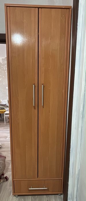 Продам шкафы комплектом