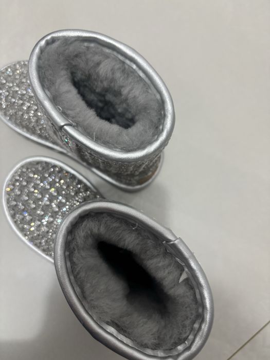 Продам угги натуральные