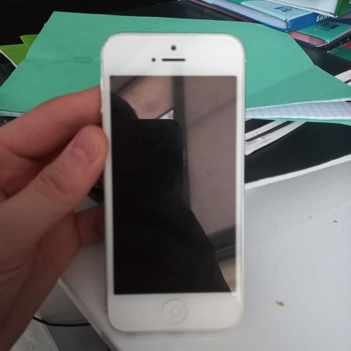 IPhone 5 64 гб памяти