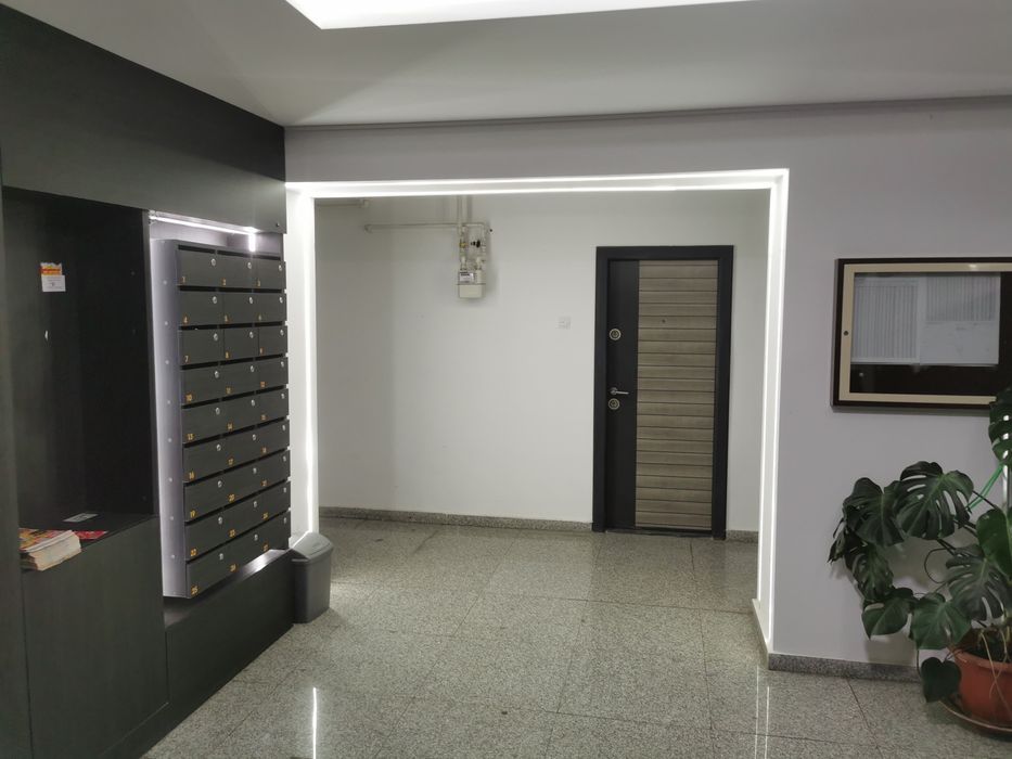 Garsonieră , decomandată, str. Sergent Ilie Petre.