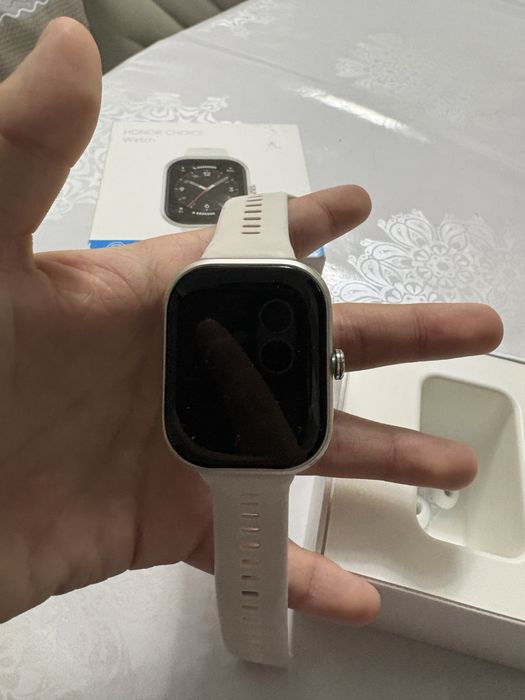 часы HONOR Watch