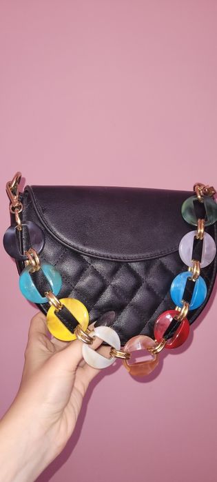 Дамска чантичка с къса и дълга дръжка