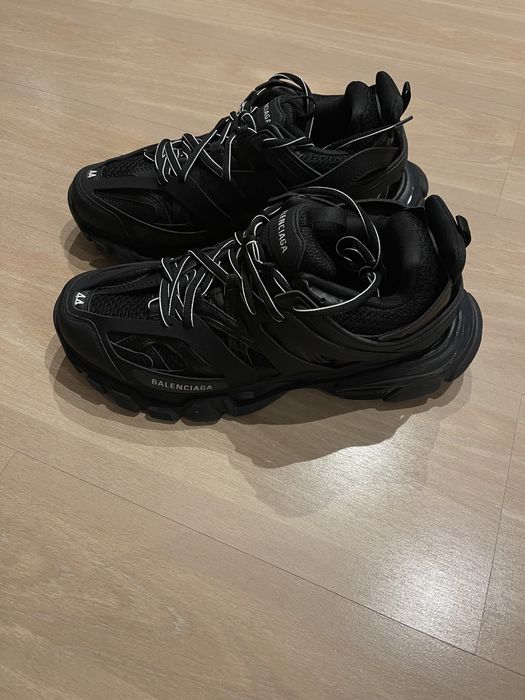 Balenciaga Track 44
