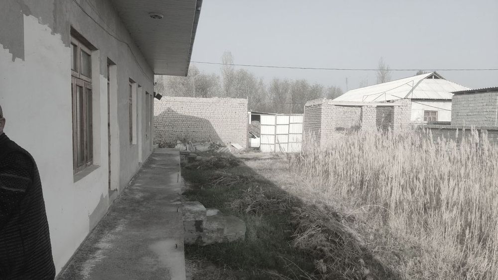 4 xonali uy sotiladi