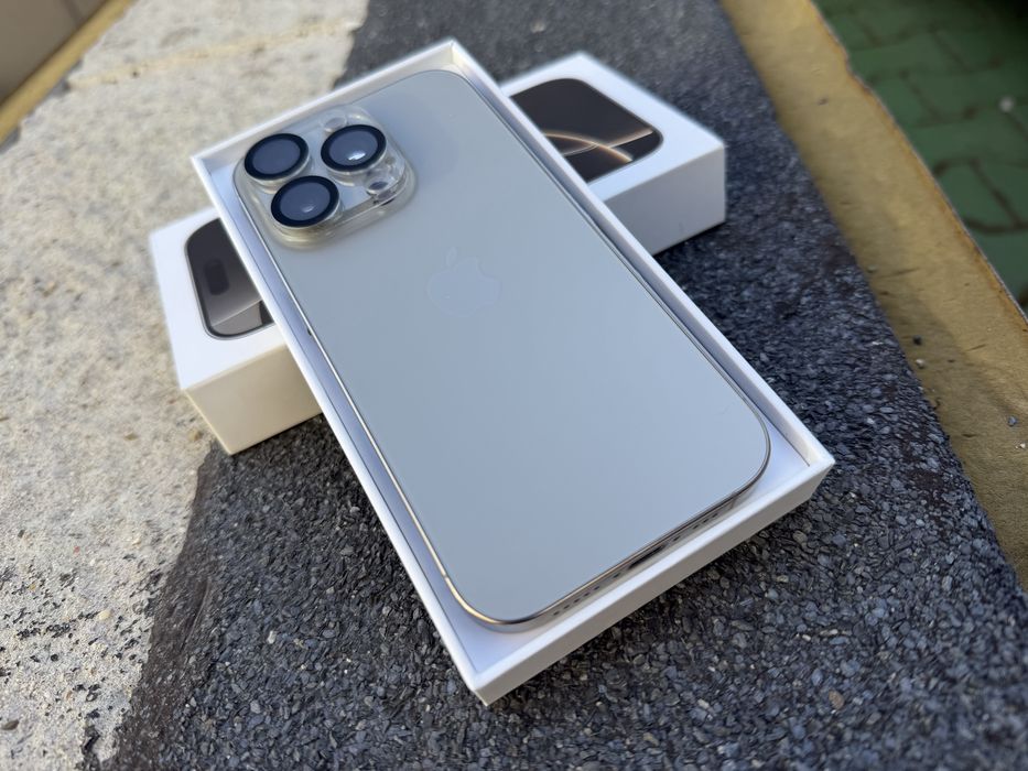 Продавам Iphone 16 pro 128g