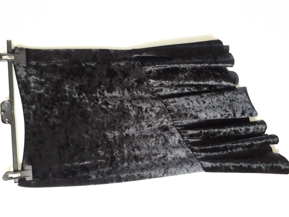 fusta asimetrica de catifea