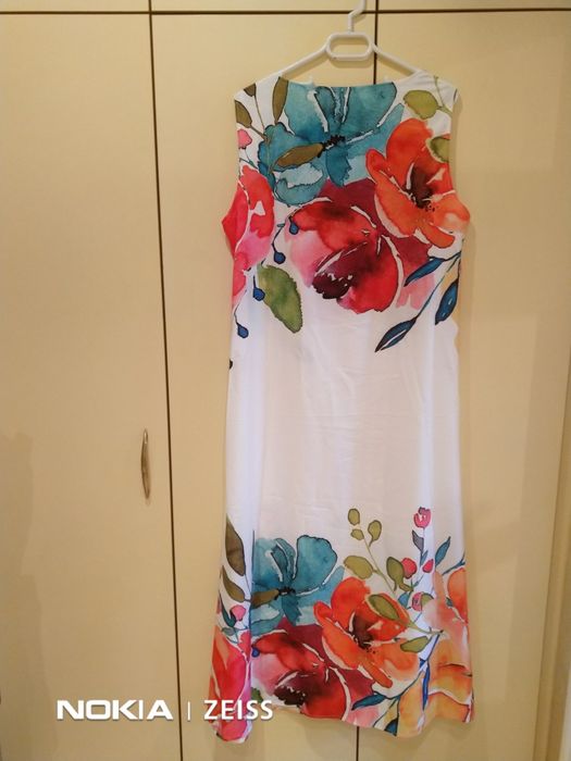 Лятна рокля с красив принт