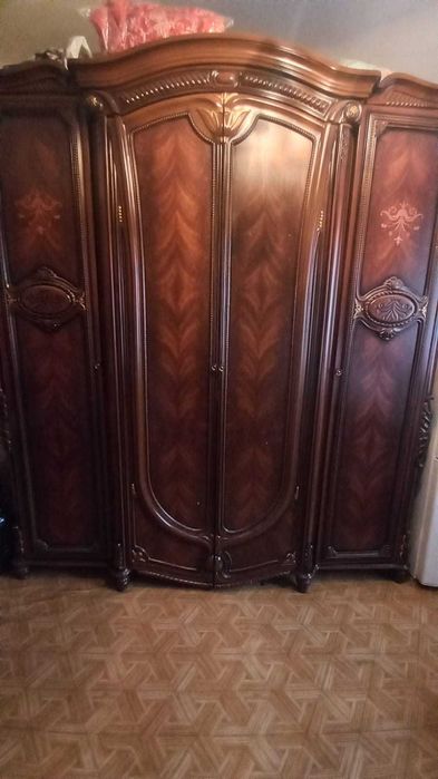 Продам спальный гарнитур 5в1