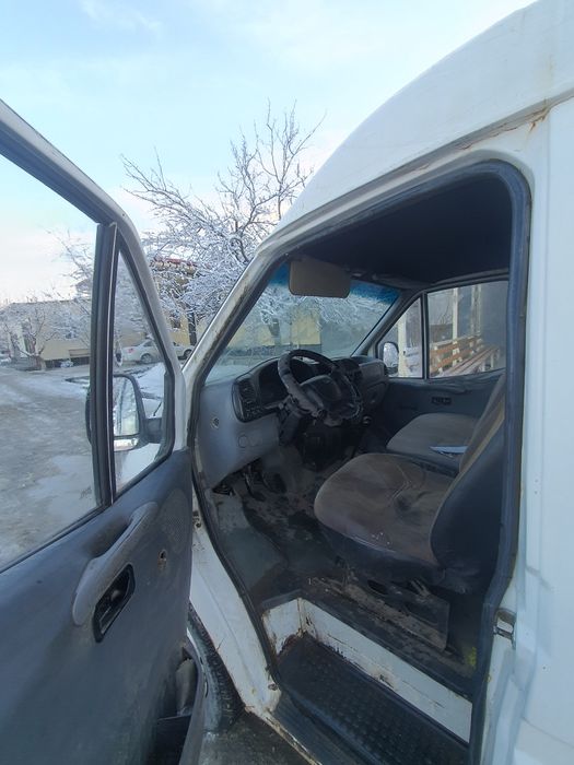 Ford transit 1995 yil