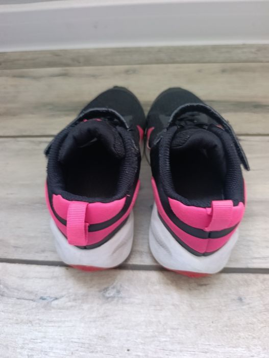 Маратонки Nike за момиче
