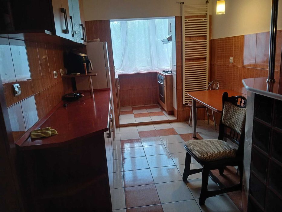 Apartament, doua camere - chirie.