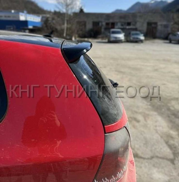 голф 5 спойлер за багажник / vw golf 5 spoiler