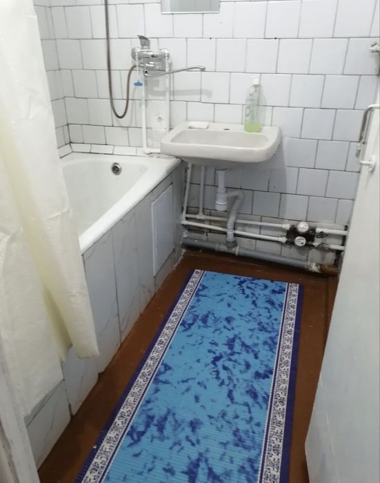 Студентам метро Тузель 2 . Яшнабад