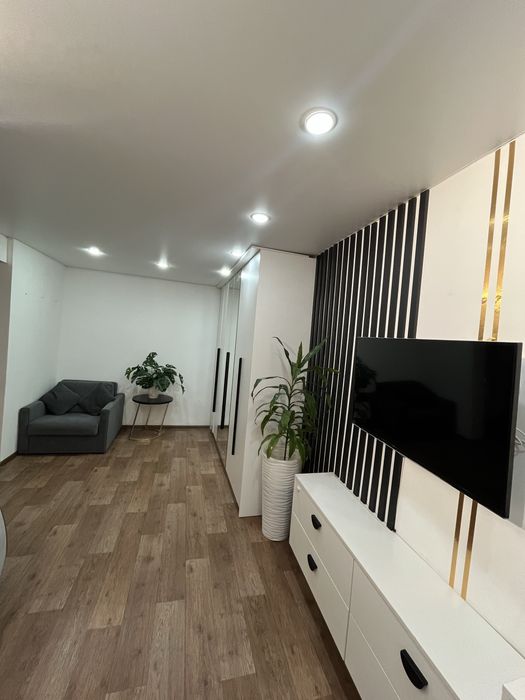 Продам полуторку бульвар гагарина 6в
