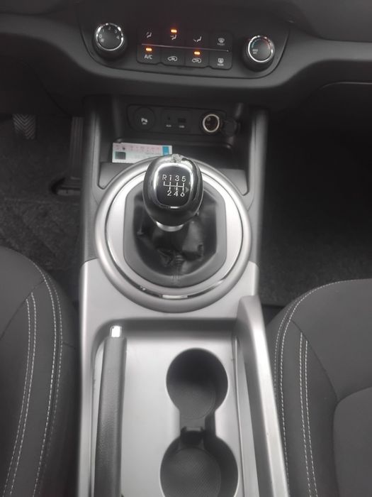 Продавам SUV ,KIA