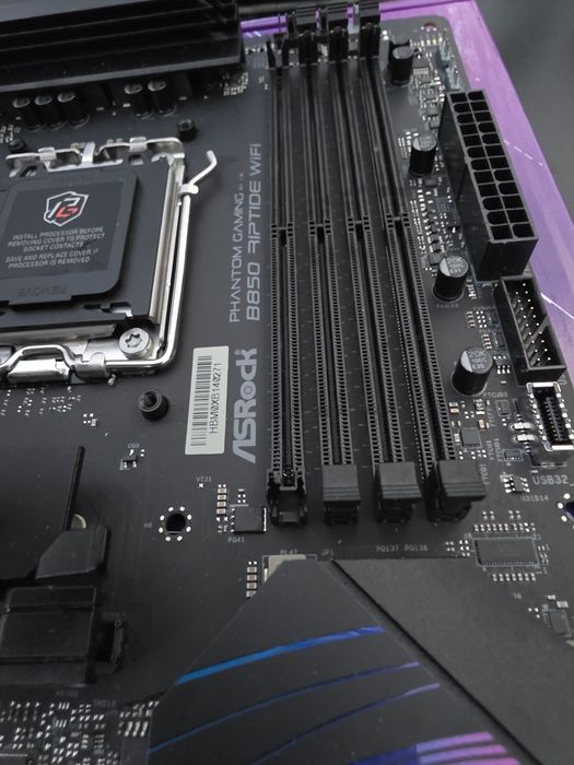 Placa de baza ASRock Phantom Gaming B850 Riptide Wifi