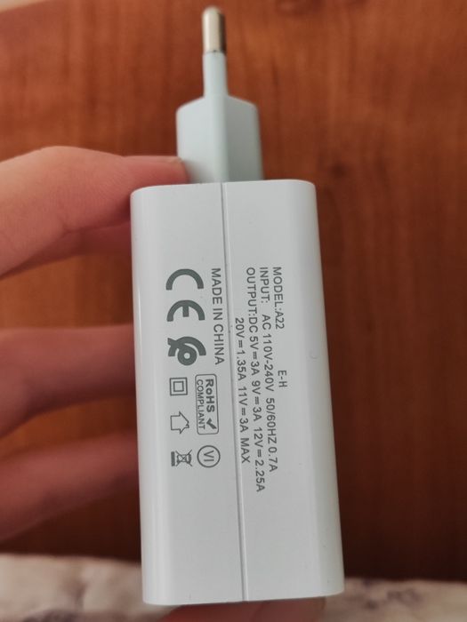 Продам зарядку 67w