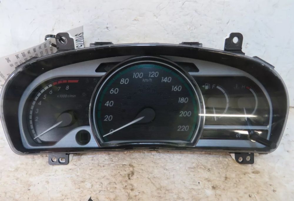 Toyota venza щиток панель приборов европеец