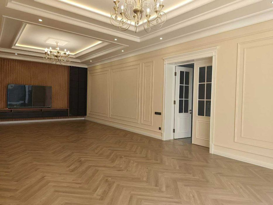 Продам евро дом на участке (5 соток)в центре Луначарского.