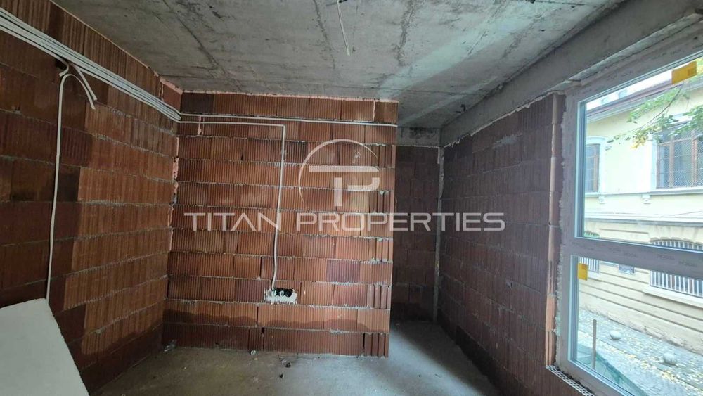 Продава се Тристаен апартамент в Пловдив, Център - 115 кв.м за 2400 €/кв.м - Снимка #6