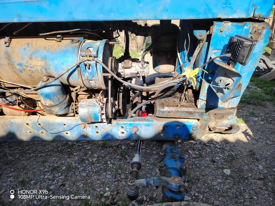 T 28 teaktor sotiladi 1989 yilxolati ishga tayor zavod xolatda