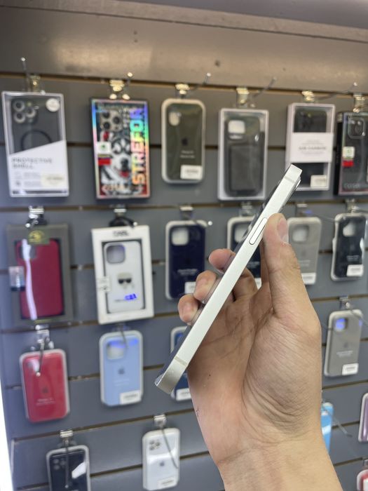 Iphone 13 128gb.   .
