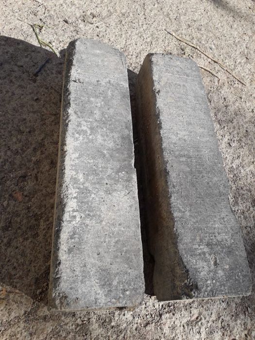 Продам графит 2 бруска