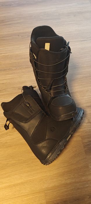 Сноуборд обувки Salomon, Burton