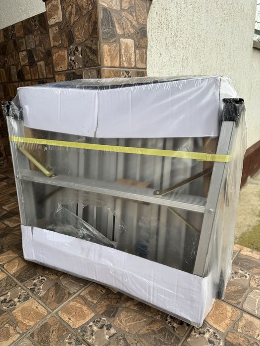 Platforma de lucru Werner, 150 kg capacitate de incarcare