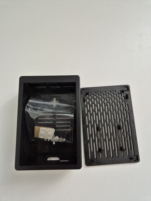 Carcasa raspberry pi 5