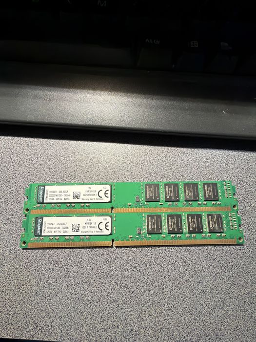 Kit  memorie desktop 16g ddr3 1600 mhz Kingston