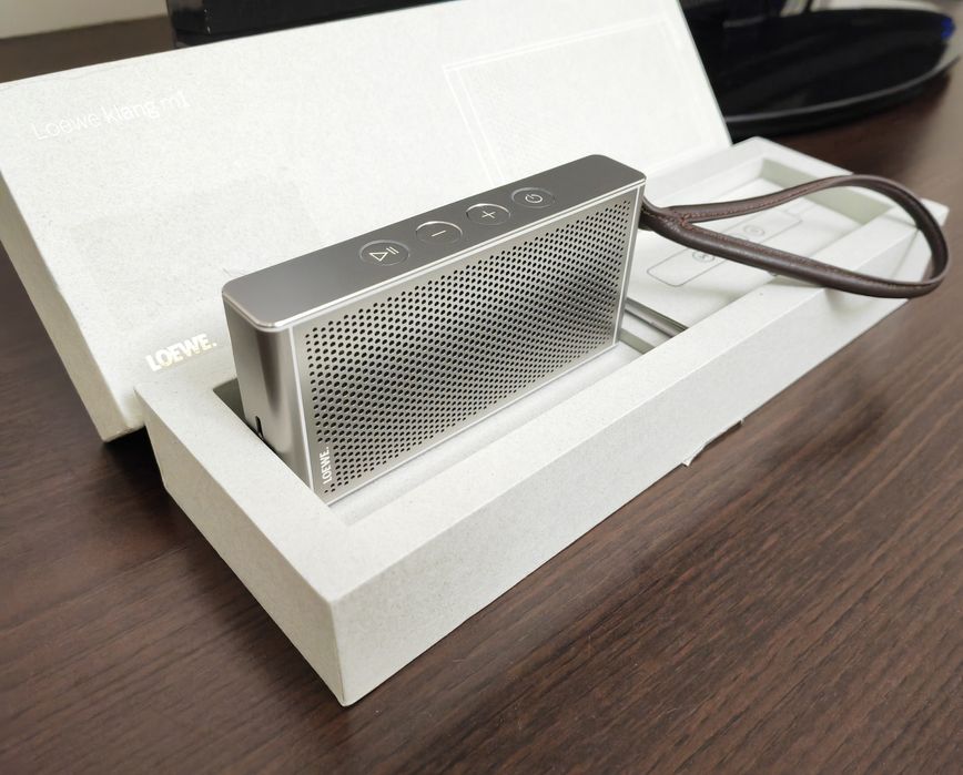 Loewe klang m1 Silver преносима Bluetooth тонколонка